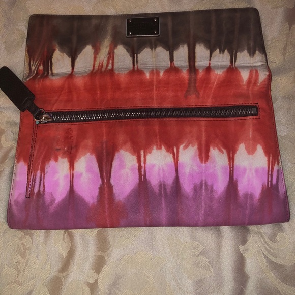 Kenneth Cole Reaction Clutch - Picture 7 of 7